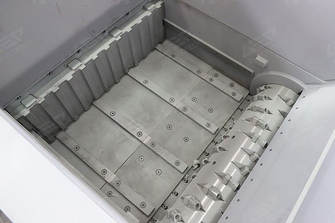 Tek Şaftlı Parçalayıcı