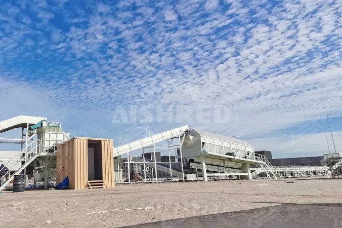 Orta Doğu'daki 50TPH Çift Çıkışlı Atıktan Yakıta Dönüştürme Projesi için Trommel Eleme Makinesi